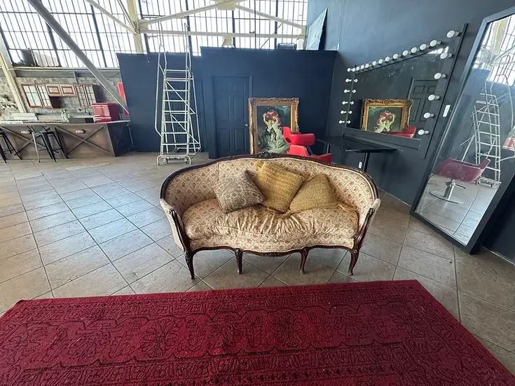 Retro couch